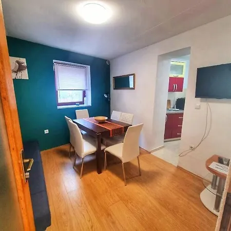 Evala Apartment
